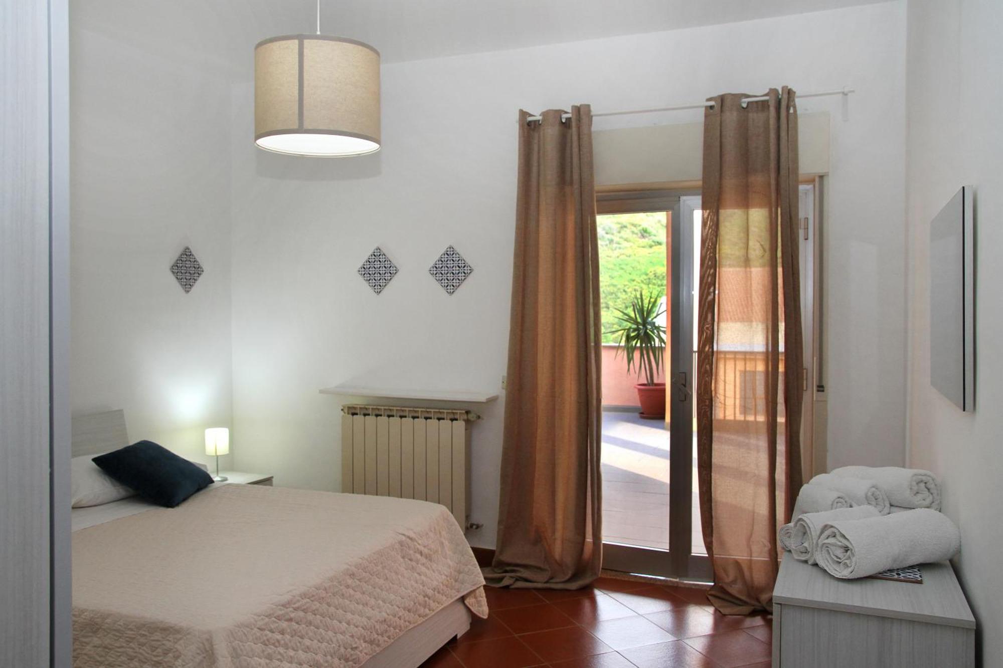 Attico Vista Mare Con Terrazza E Spa Riscaldata Santo Stefano di Camastra Luaran gambar